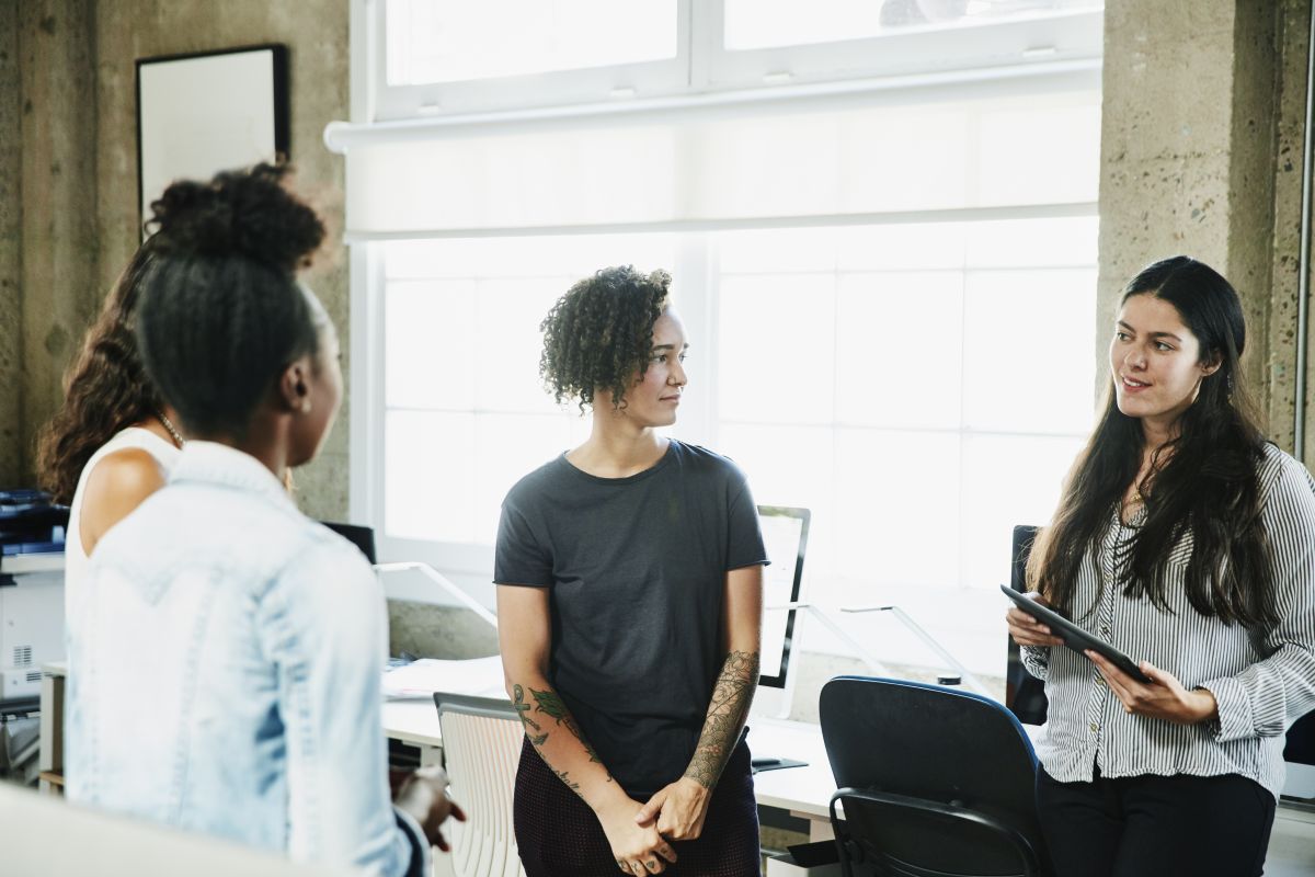 Women in team meeting