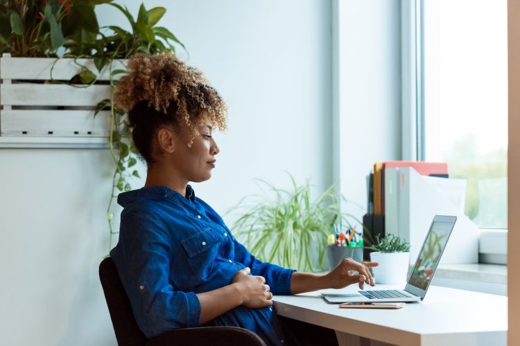work from home while pregnant uk
