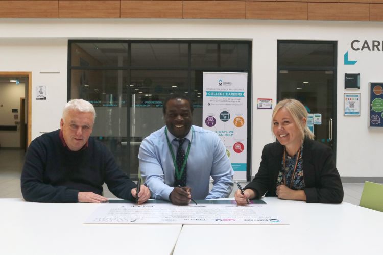 Kirklees college_signing Dying to Work charter