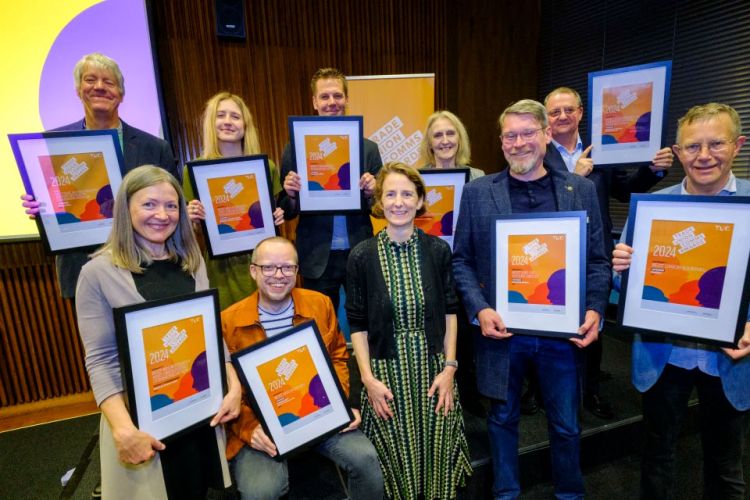 comms awards winners