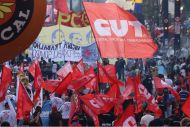 Activists of the CUT demonstrate against Bolsonaro