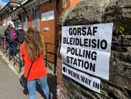 Polling station sign 